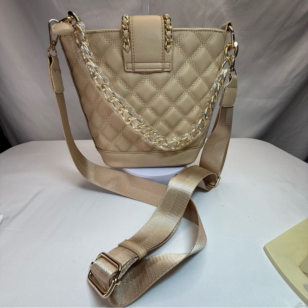 Elegant Quilted Tan Convertible Shoulder/Crossbody Bag w/Gold Chain & Hardware